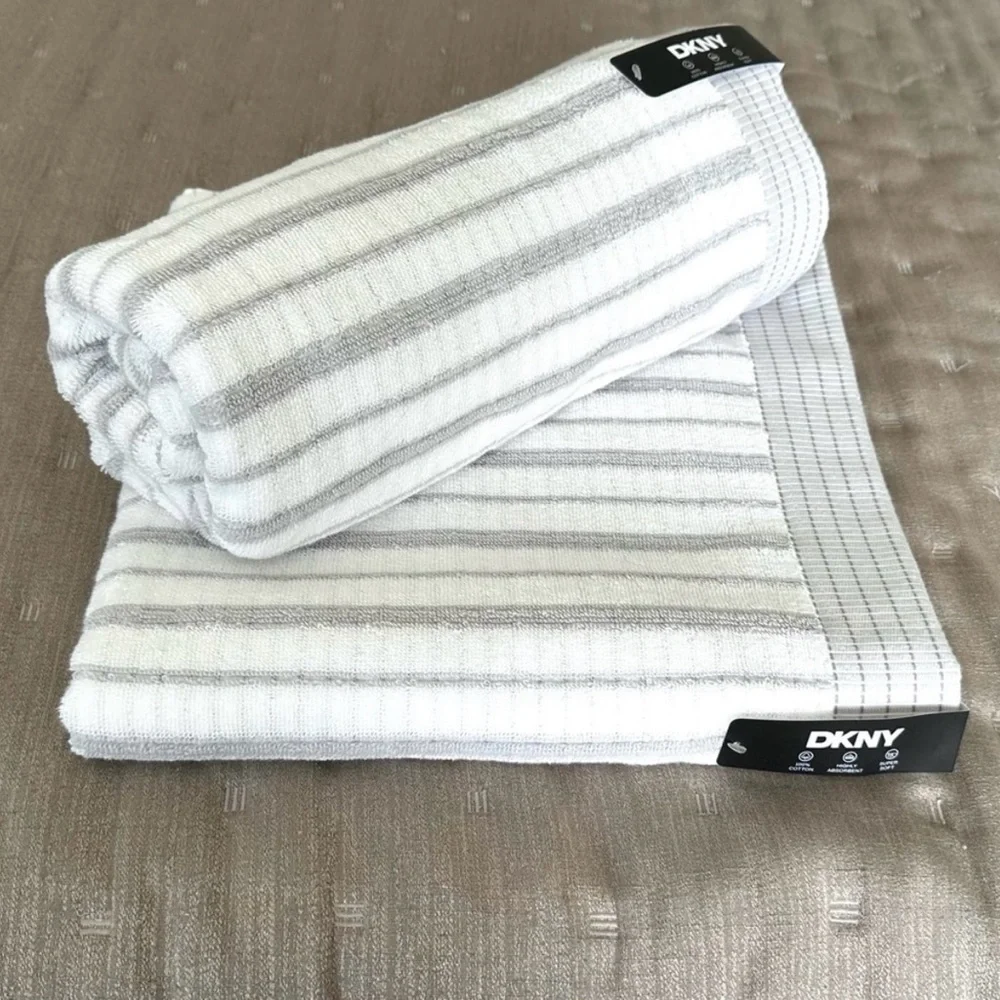 DKNY Cotton Bath Towels Set of 2 Gray & White Stripes NEW